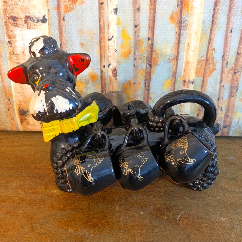 Vtg MCM Poodle Chalkware Decanter With 5 Pup Cups